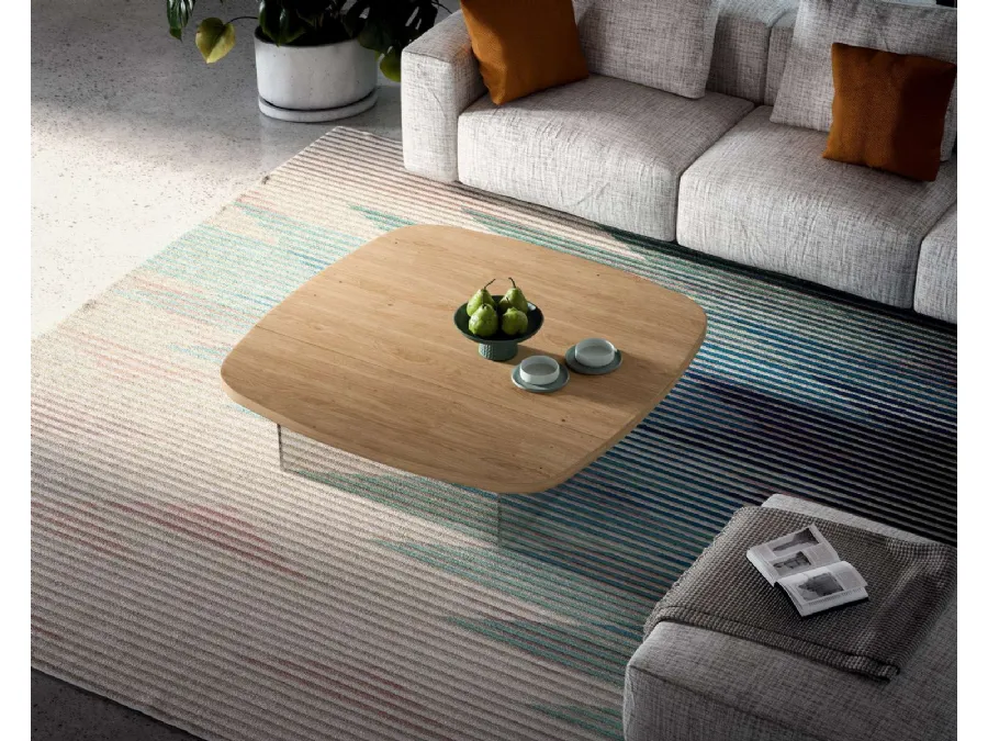 Tavolino Aurelius con top in legno e base in cristallo di Ozzio