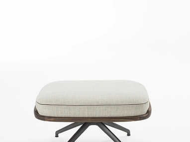 Cuna Lounge Pouf di Porada