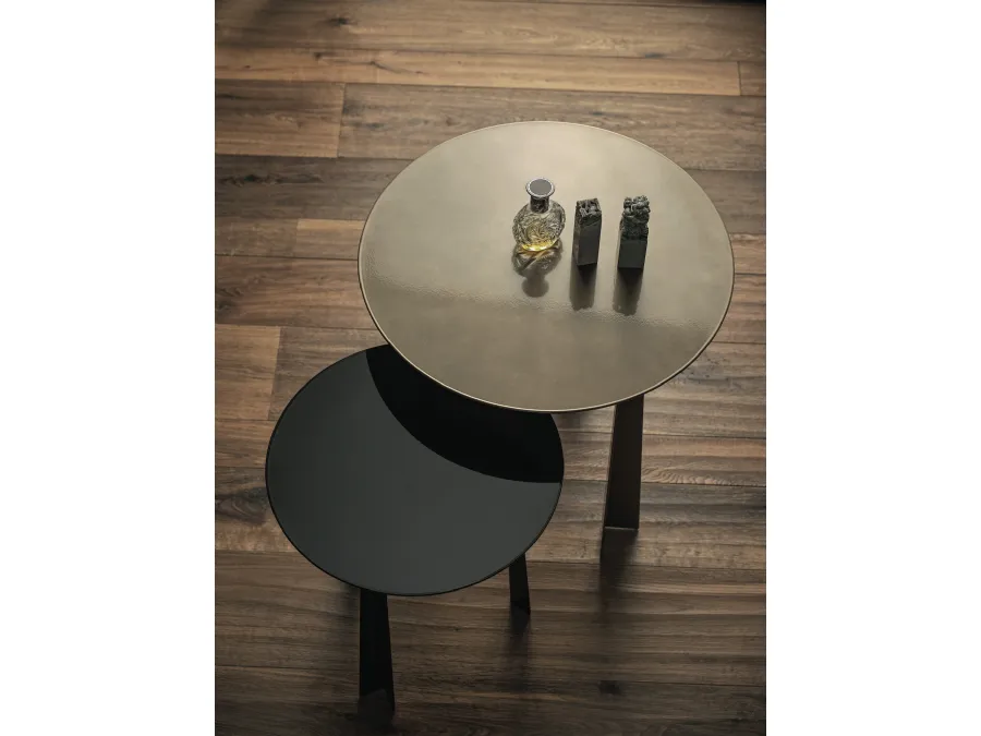 Tavolino Tao in metallo laccato di Bontempi