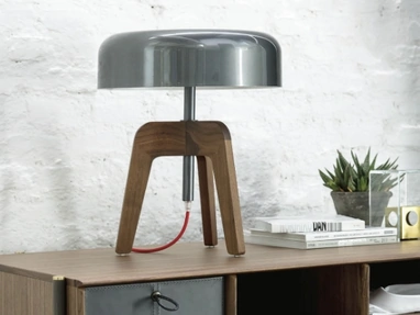 Lampada da tavolo in legno Pileo di Porada