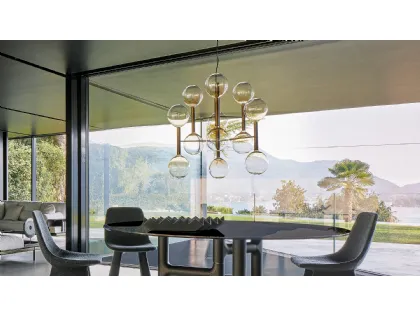 Lampada a sospensione Sofì in ottone con sfere in vetro borosilicato con finitura ambrata di Bonaldo
