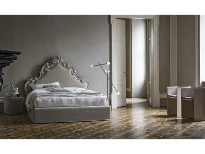 Letto in tessuto con testiera con cornice in legno intagliato e box contenitore Mademoiselle di Bolzan Letti
