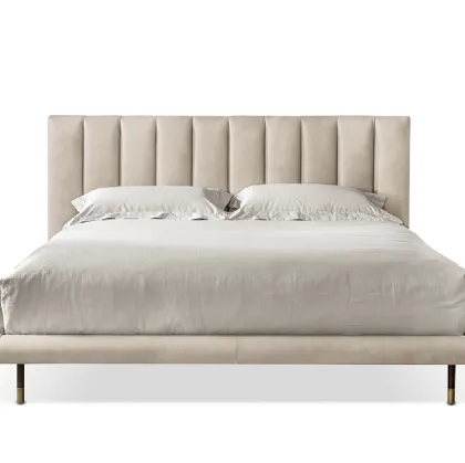 Letto Mirage Easy in pelle con testiera trapuntata di Cantori