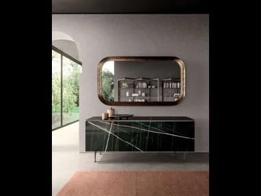 Madia moderna in marble glass Sahara Noir lucido con piedini in metallo Plana di Ozzio