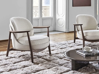 Poltroncina Ginkgo XL in tessuto e pelle di Porada