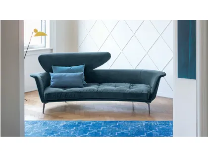Divano lineare di design in tessuto Lovy di Bonaldo
