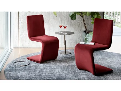 Sedia di design Venere completamente rivestita in tessuto imbottito di Bonaldo