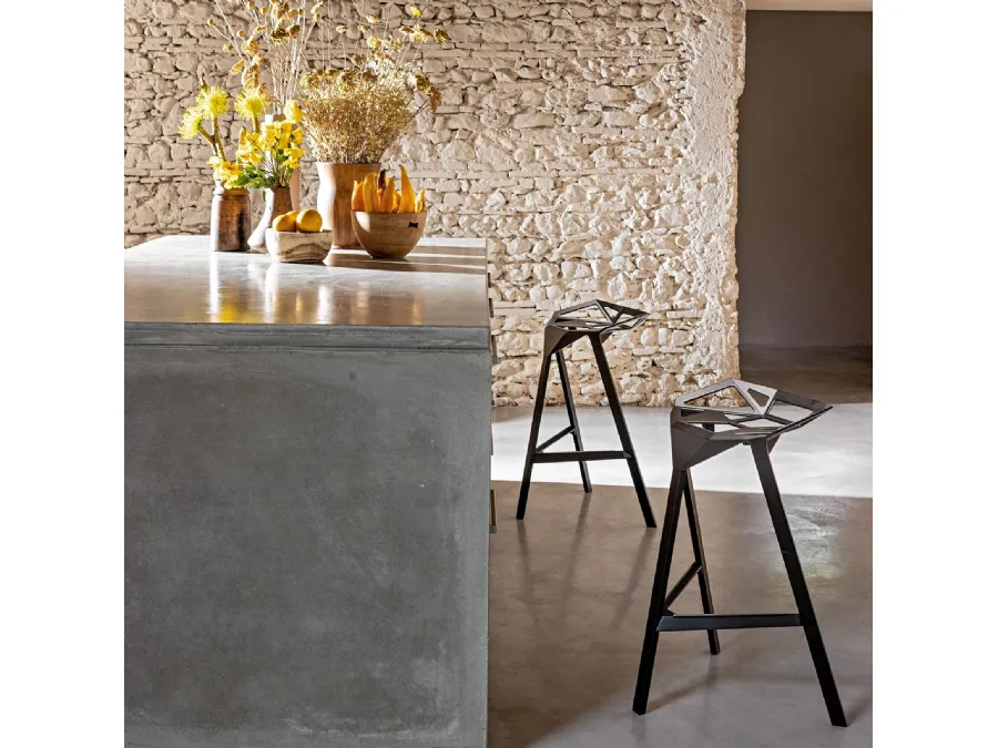 Sgabello di design in alluminio verniciato Stool One di Magis