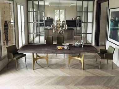 Tavolo Universe XXL con top in SuperMarmo e base in acciaio laccato di Bontempi