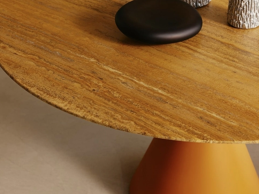 Tavolo Clay in marmo di Desalto