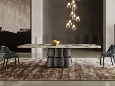 Tavolo Palazzo con top in marmo e base in poliuretano di Bonaldo