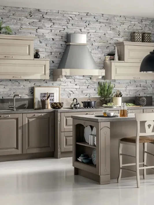 Cucina Classica in legno con isola Bolgheri di Stosa