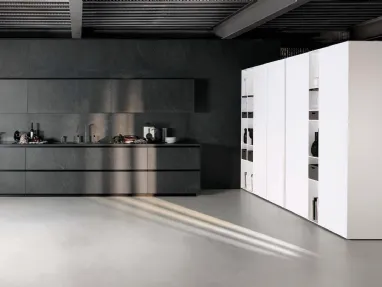 Cucina Design lineare Antis Project 2 in gres e alluminio di Euromobil