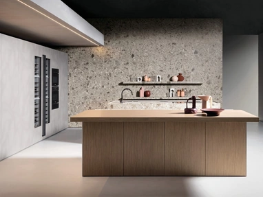 Cucina Design con isola Antis Project 5 in Wood caneté plus Brown di Euromobil