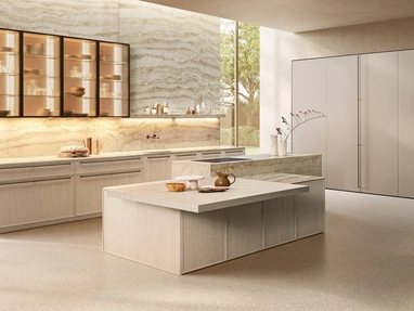 Cucina Design con isola Antis Project 3 in Rovere sbiancato e sabbiato di Euromobil