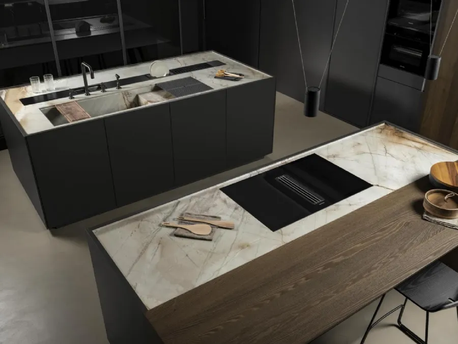 Cucina Design con doppia isola New Twins in laccato opaco e Rovere con top in Quarzite di Key Cucine