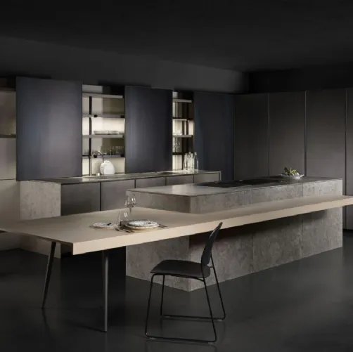 Cucina Design con isola Nordica in Pietra Grigia di Vicenza e Abete sbiancato di Key Cucine