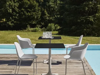 Tavolino con base in acciaio laccato Alis Outdoor di Bontempi
