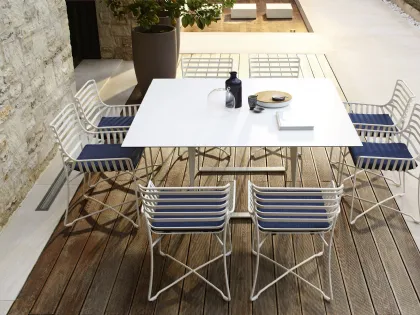 Tavolo e sedie Hamptons Graphics in metallo verniciato a polveri di Roberti